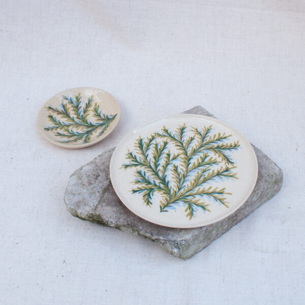 Talíř s jehličím