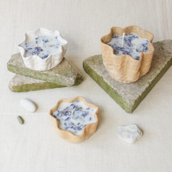 Šamotová svíčka s chrpou